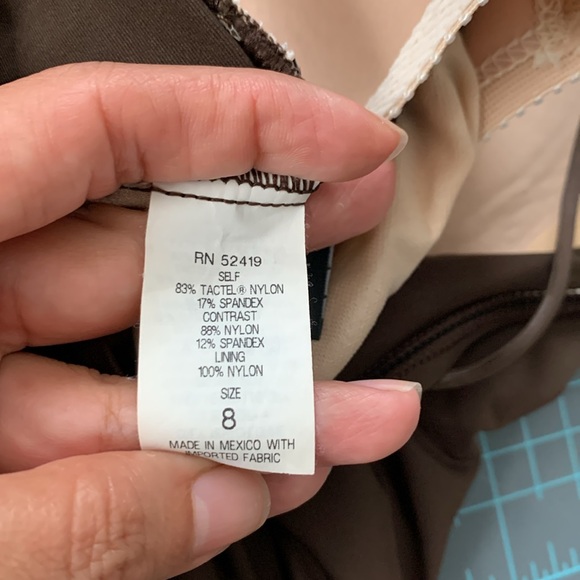 La Blanca by Rod Beattie Brown One Piece Bathing Suit size 8 Flattering - Picture 8 of 11